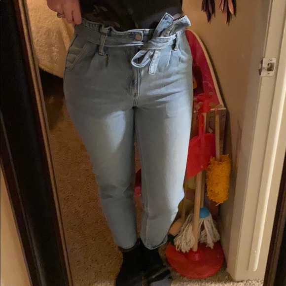 American eagle mom jeans size 2 long - Picture 4 of 5